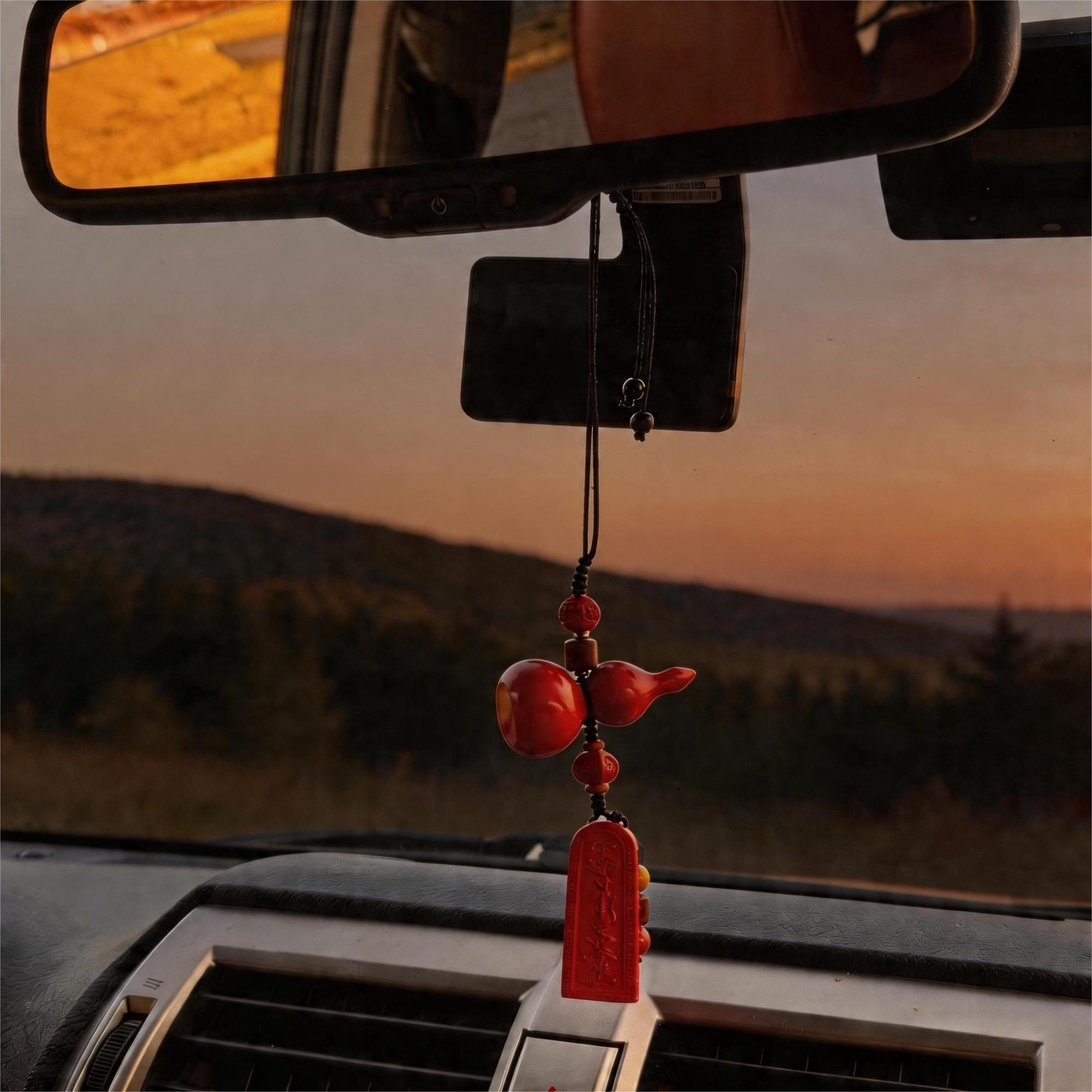 Lucky Gourd Car Hanging Charm – Protection & Feng Shui Decor
